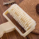 Plastic Pizza Pastry Roller Knife Pie Slicer